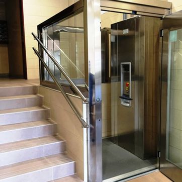 Bizkaia Projects Gescon S.L.U escaleras y ascensor